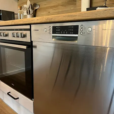 Apartment Kranich mit 3 Zimmern, top Infrastrukturlage HH Langenhorn, nähe Airport, Boxspringbetten und Arbeitsplätzen mit Glasfaser WLAN-3