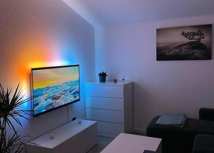 Modern Comfort In Central Hamburg 3 Room Apartment